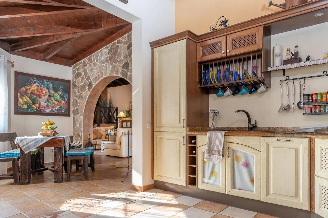 Villa Maravilla con piscina climatizada Villaverde  0*, Villaverde (Fuerteventura)